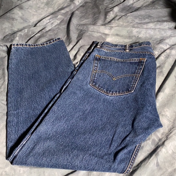 Levi’s Jeans Mens approximate size 38 🥳 Host Pick 🥳 - Picture 14 of 16
